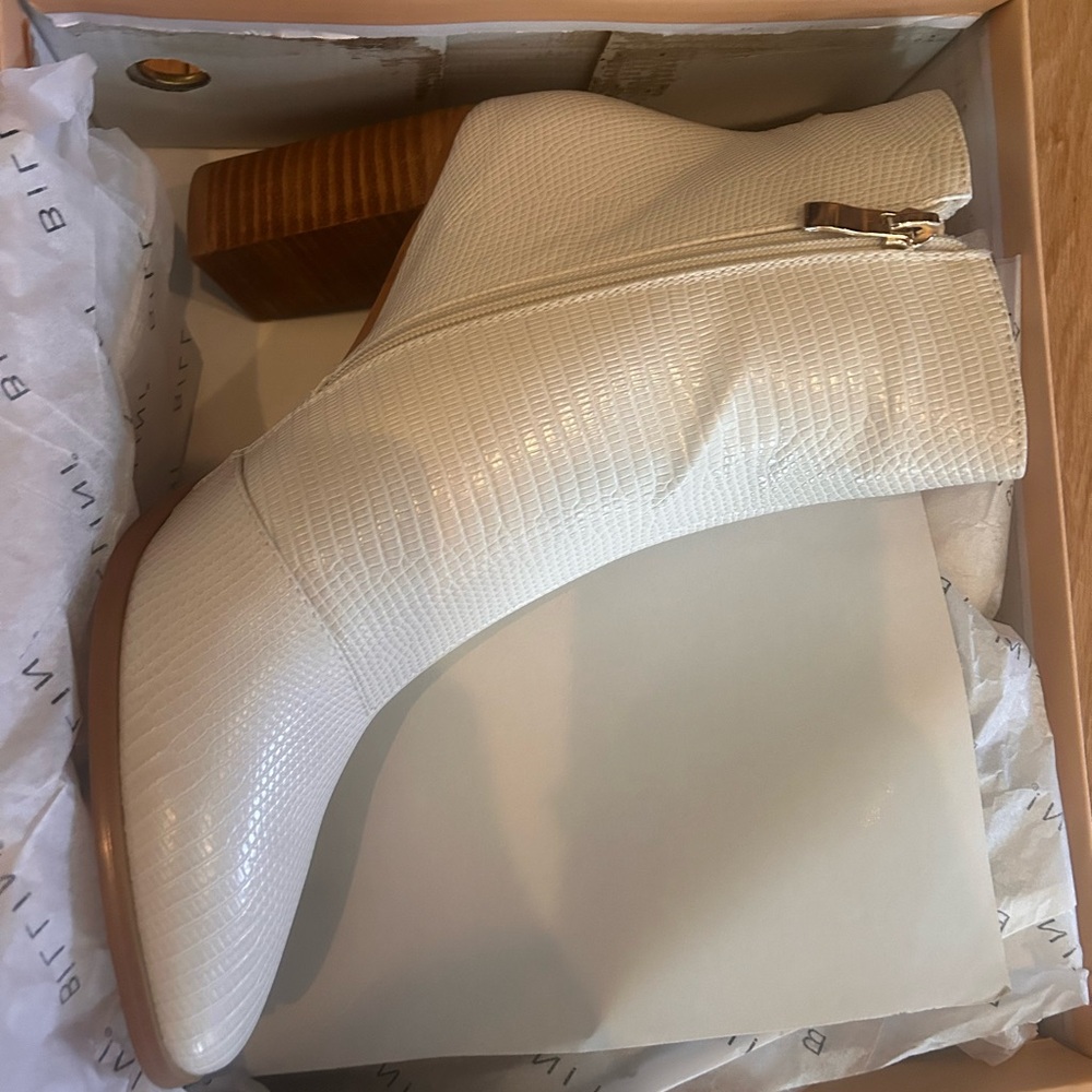 Vira Billini Ivory Snake Booties